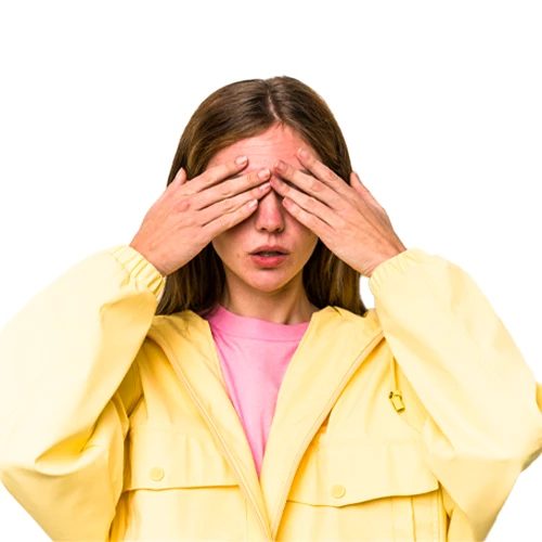 بیماری های چشمی از موارد احتیاطی مصرف اسپری بینی مومتازون