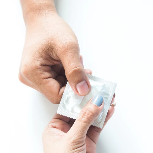  پیشگیری از بروز بیماری سفلیس با کاندوم
