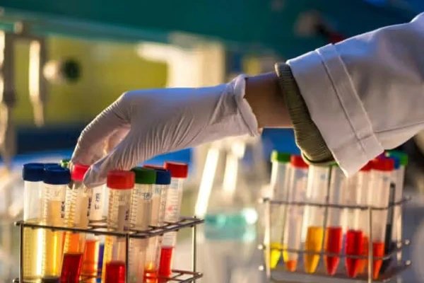 درمان سه مرحله‌ای می‌تواند HIV را در نوزادان از بین ببرد