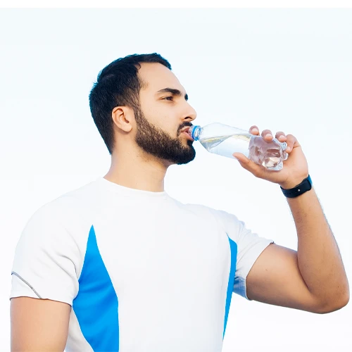 نوشیدن آب کم از اشتباهات رژیم غذایی
